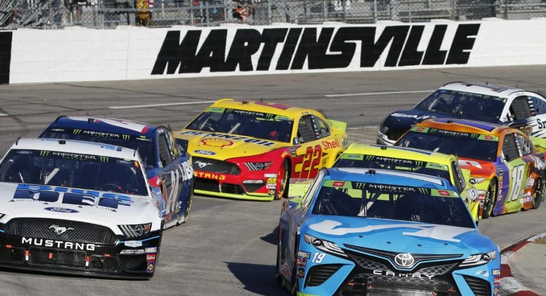 Dude Wipes Sponsors Martinsville's Xfinity Race (1)