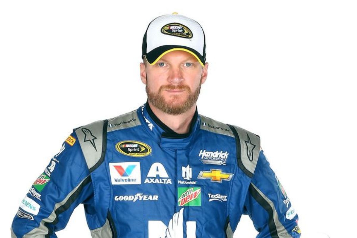 Hendrick Motorsports' Teases Dale Jr. Return (1)
