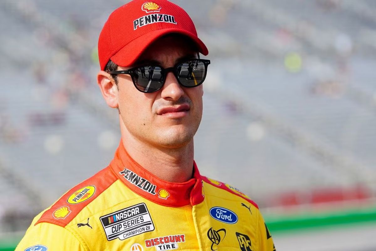 Joey Logano Defies Panic Mode Talks (2)