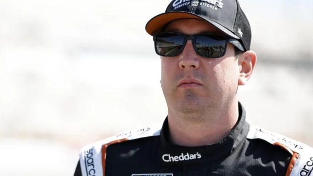 Kyle Busch's Pit Crew Changes (3)