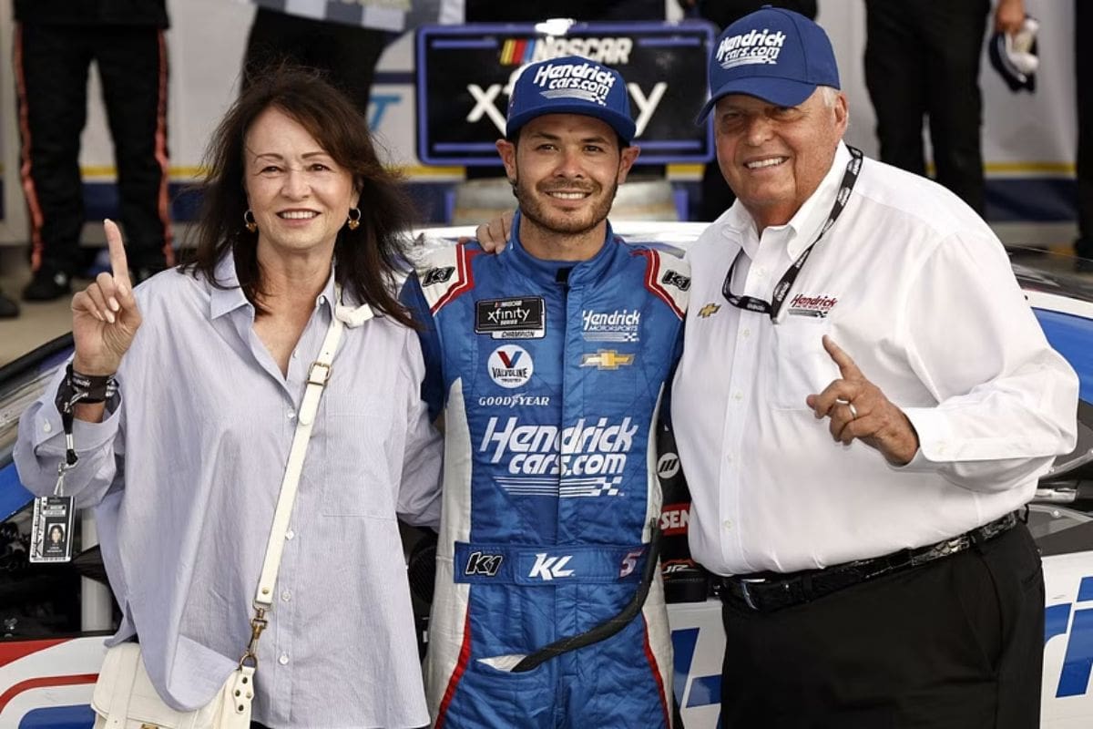 Kyle Larson Stuns With First HMS Xfinity Win (2)