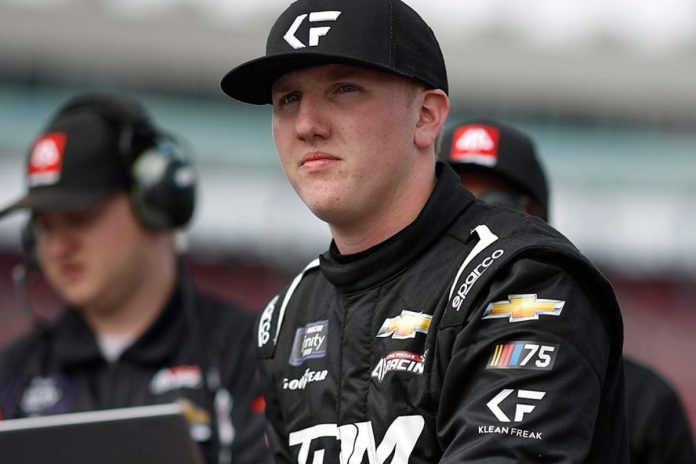 Massey And Honeyman Jr Storm Vegas Race