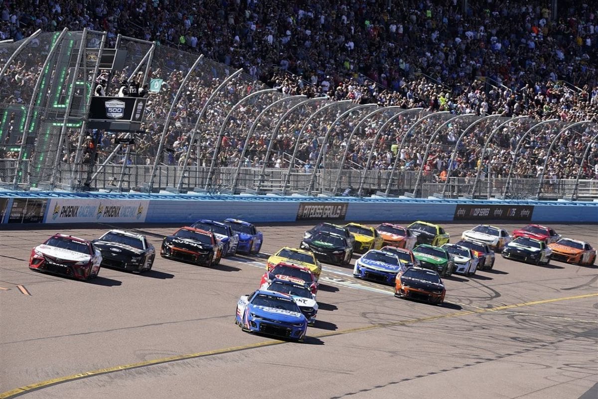 NASCAR Phoenix TV Ratings (1)