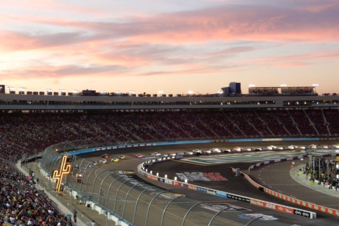 NASCAR's Hot Return to the Wild West (1)