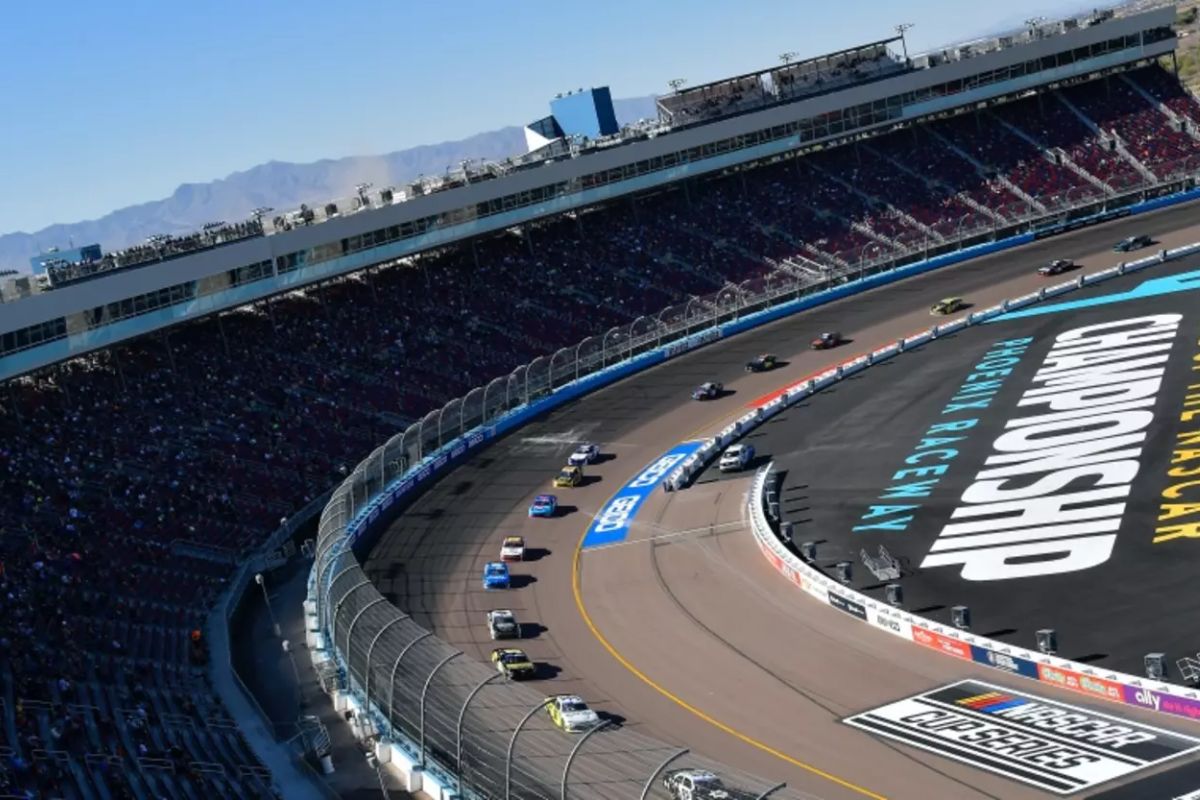 NASCAR's Phoenix Short Track Package (1)