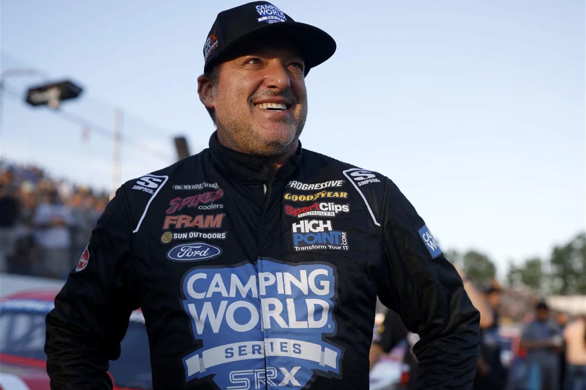 Tony Stewart's Merger Rumors With Cup Rival (2)