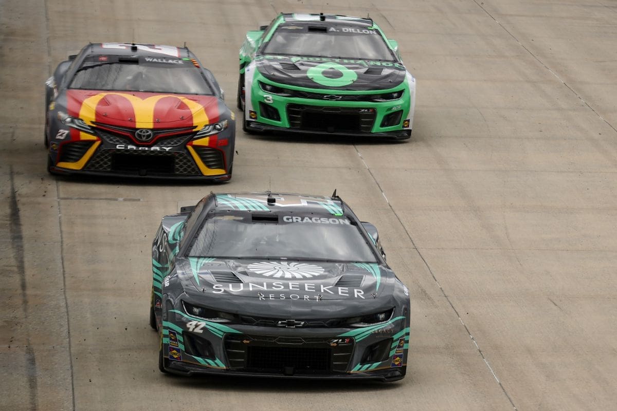 AdventHealth 400 Slicks And Sticks