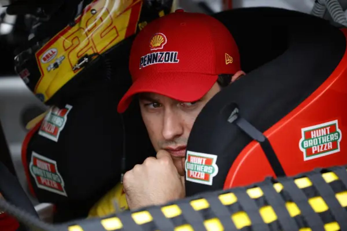 Dale Jr Roasts Logano (1)