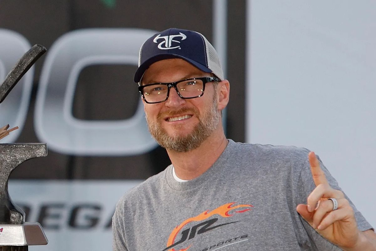 Dale Jr's Emotional Encounter (2)