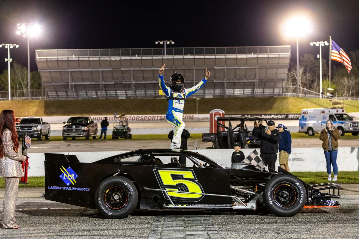 Memphis Villarreal Joins Young's Motorsports (2)