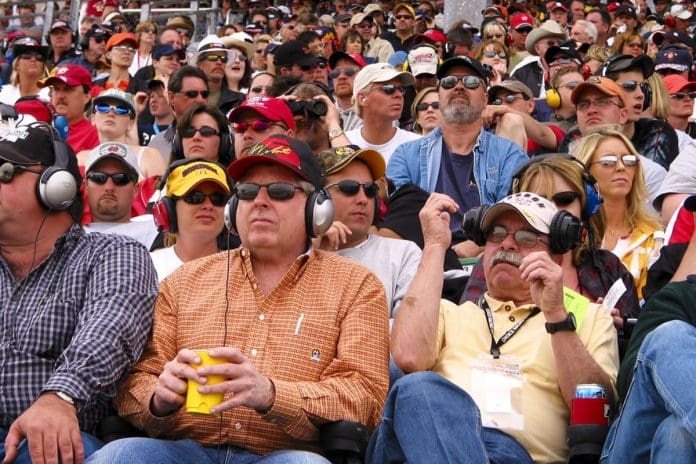 NASCAR Fans Criticize Martinsville Show (1)