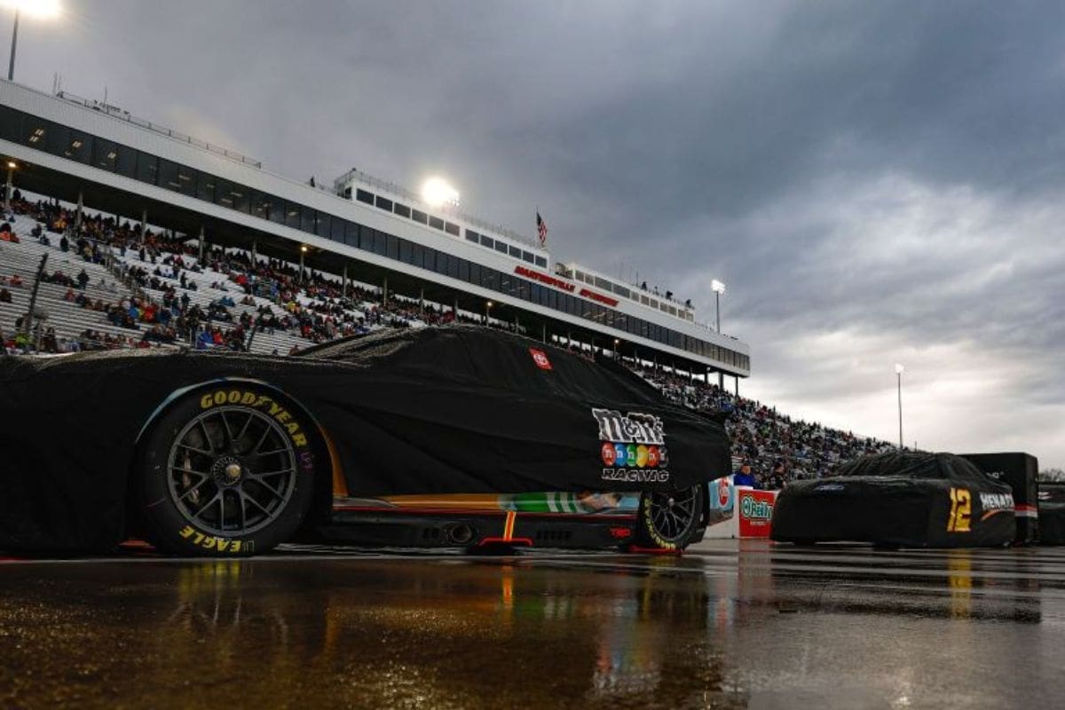 NASCAR's Wet-Weather Tire Debut (1)