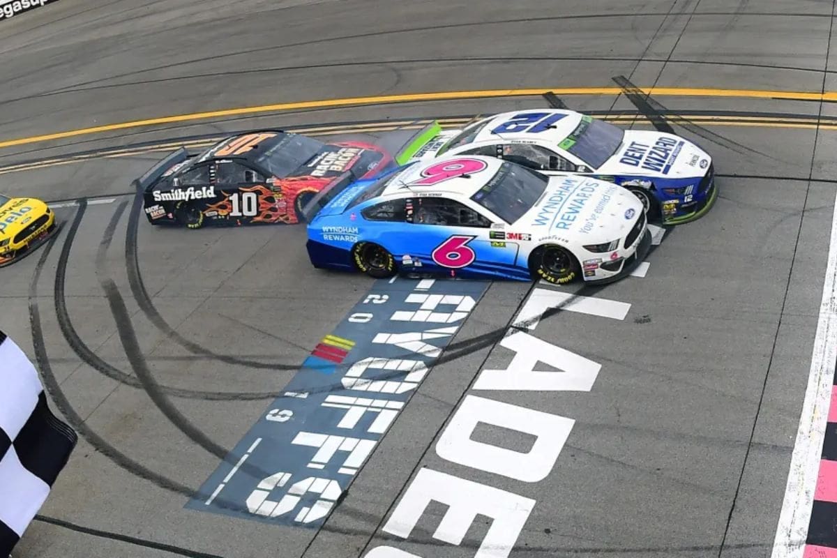 NASCAR's Wet-Weather Tire Debut (2)