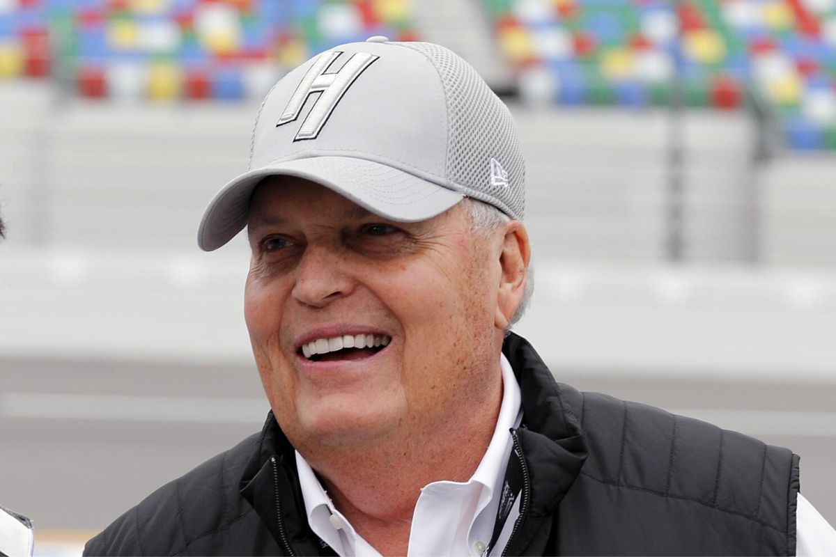 Rick Hendrick's Martinsville Absence(3)