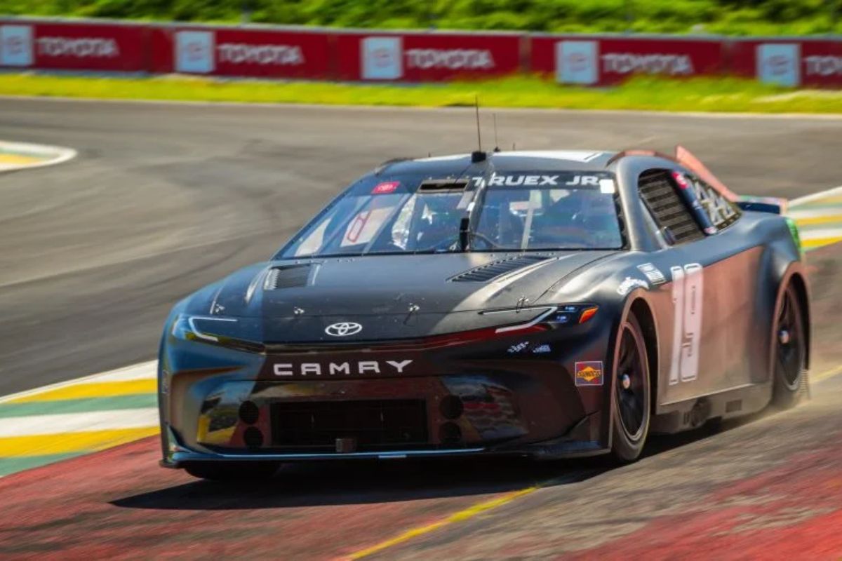 Ross Chastain and Josh Berry Analyze Sonoma Tire Test (2)