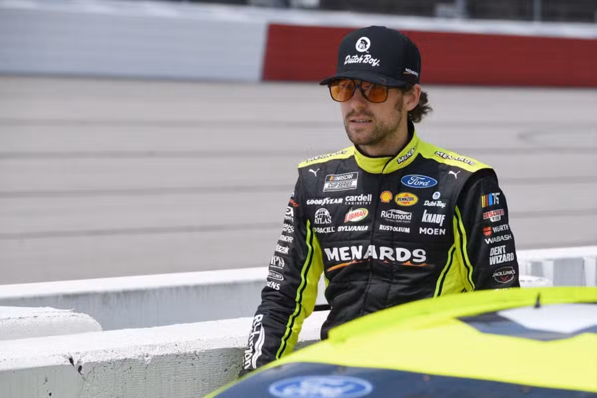 Ryan Blaney's Take on Ford's Crisis (3)