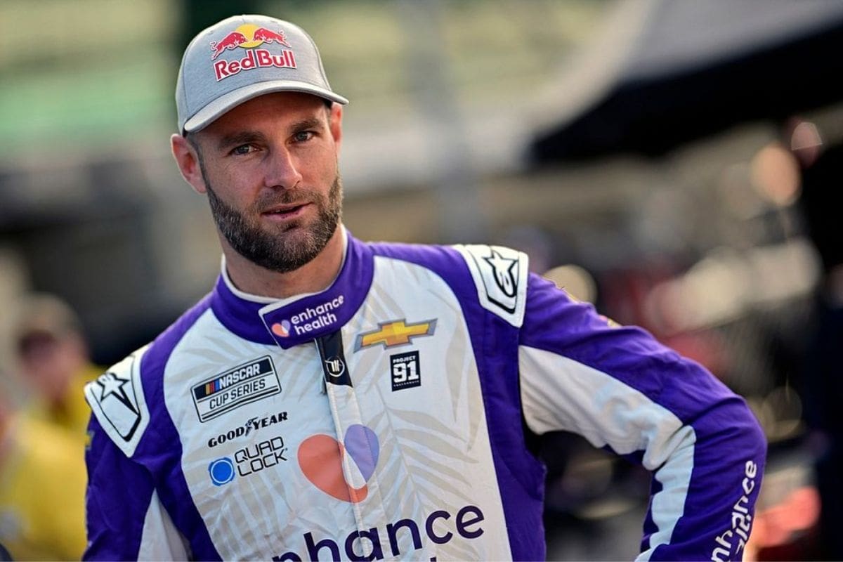 Shane Van Gisbergen Learns Lessons (2)