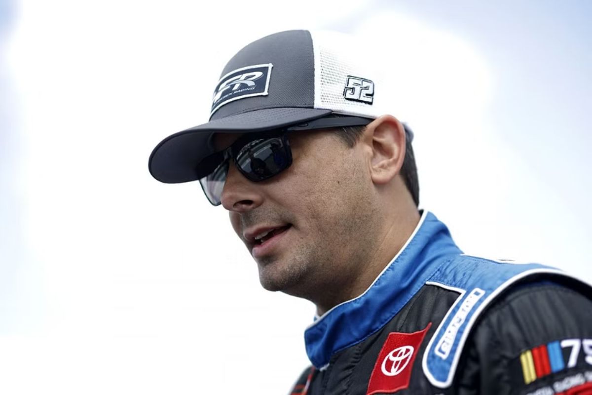 Stewart Friesen and Chili's Join Forces 3