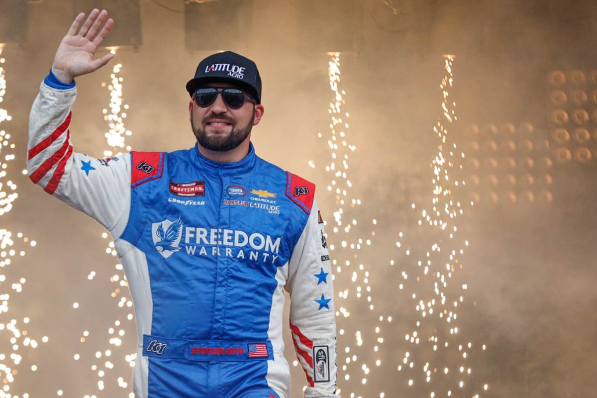 Tohatsu Corporation Sponsors Spencer Boyd (3)