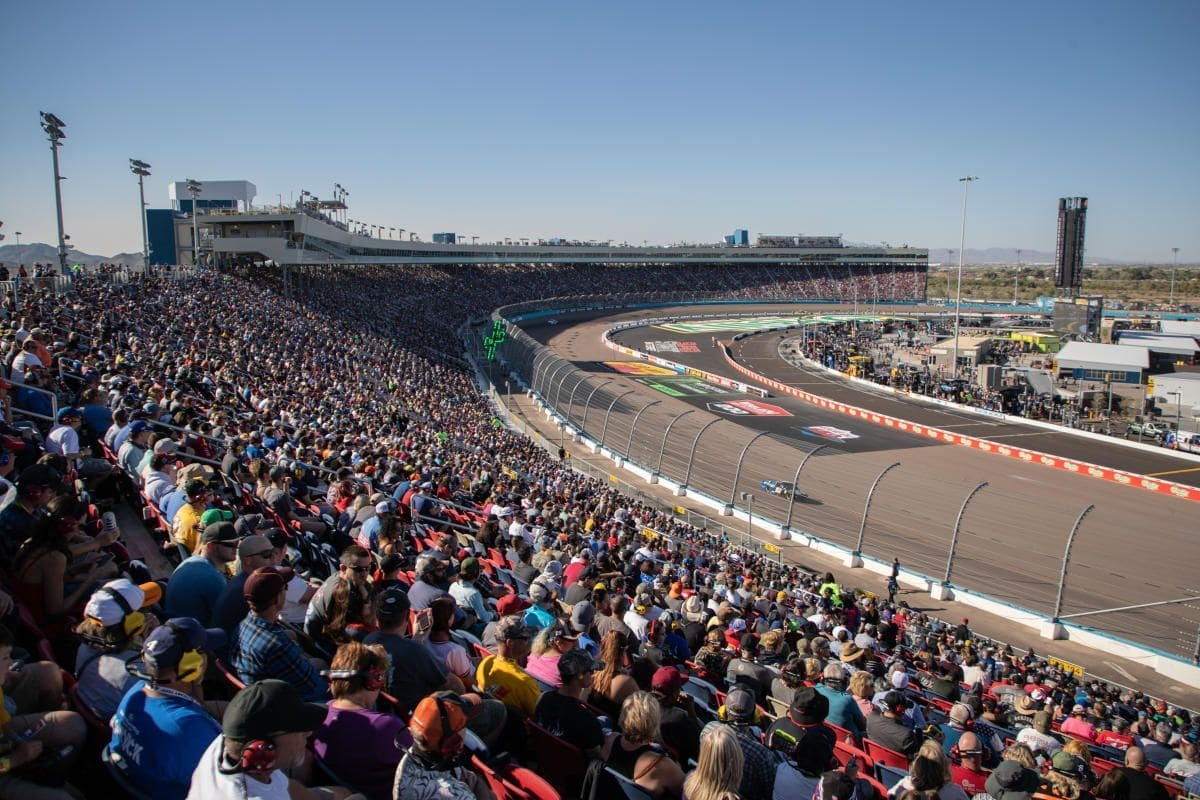 Phoenix Raceway Sells Out for Championship 4 1