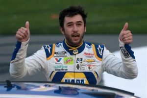 Chase Elliott Fans Urge Him to Leave Hendrick Motorsports(2)