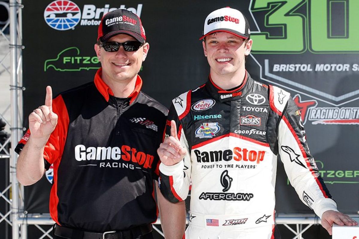 Chris Gayle's Take on All-Star Race's (3)