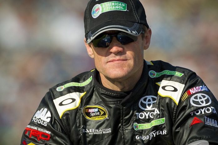 Kenny Wallace Reveals3