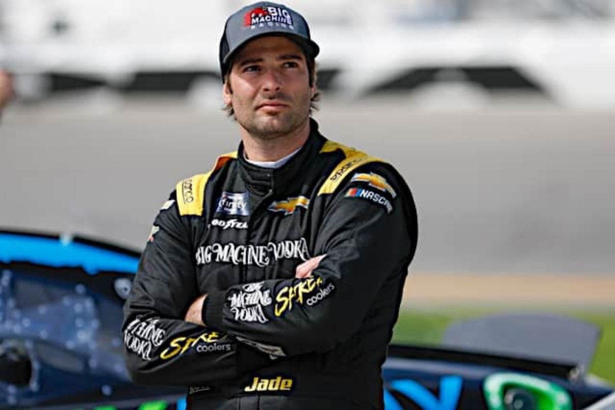 Jade Buford Joins Mike Harmon Racing 