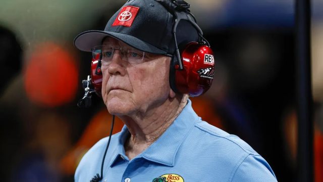 Martin Truex Jr. Apologizes to Joe Gibbs 3