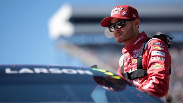 Denny Hamlin Admits Error in Clash (3)