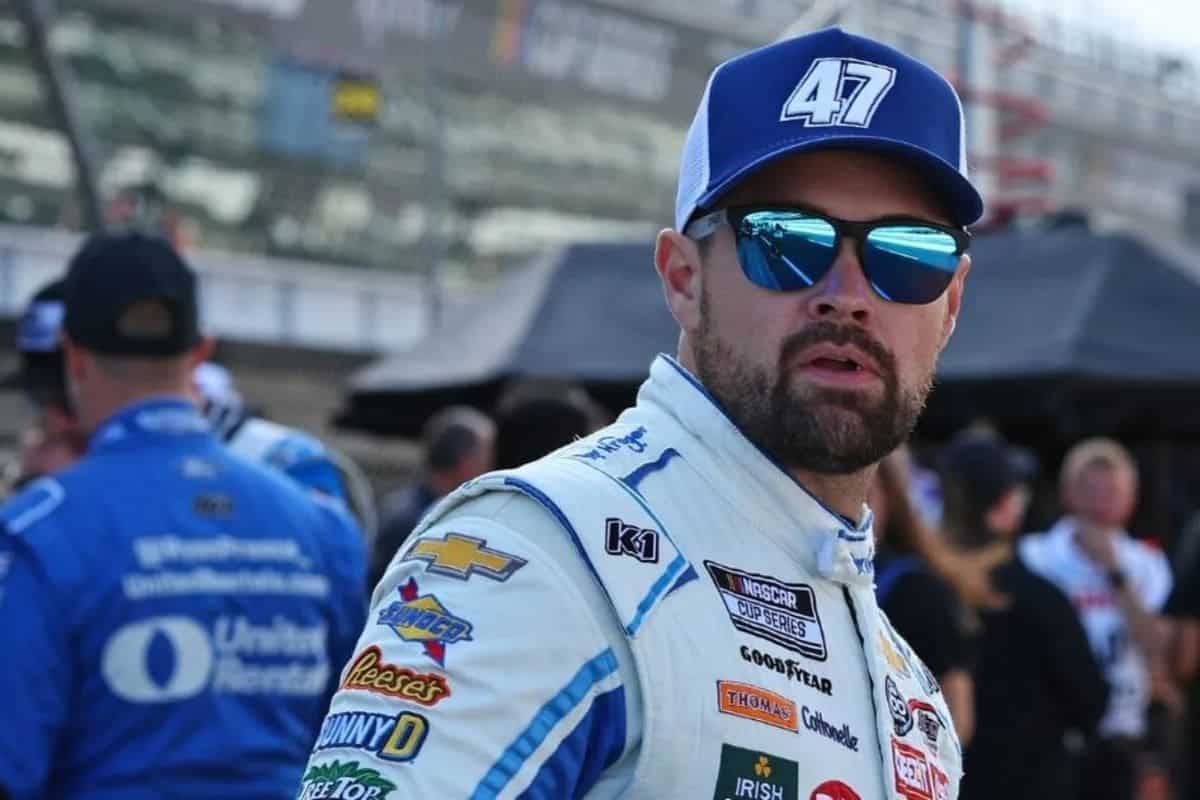 Inside NASCAR's Emotional Tribute 1