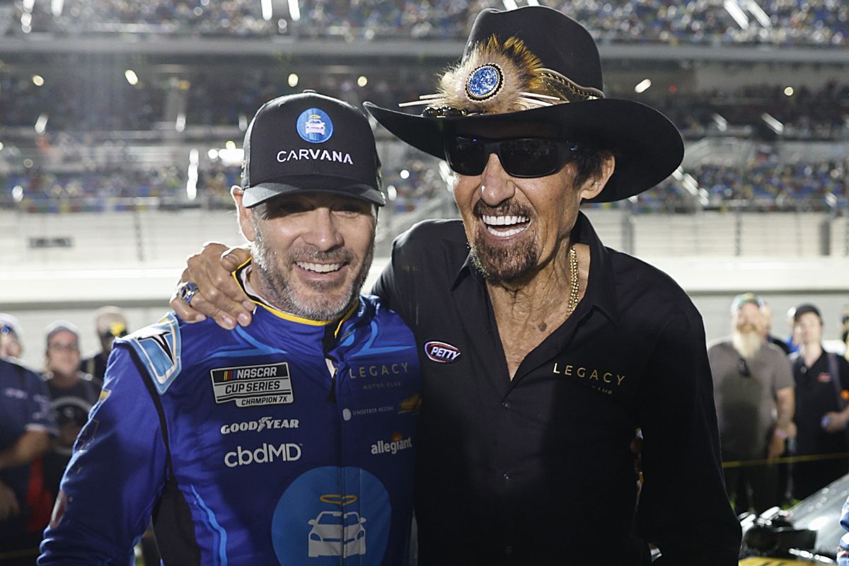 Richard Petty Passes Torch to Jimmie Johnson