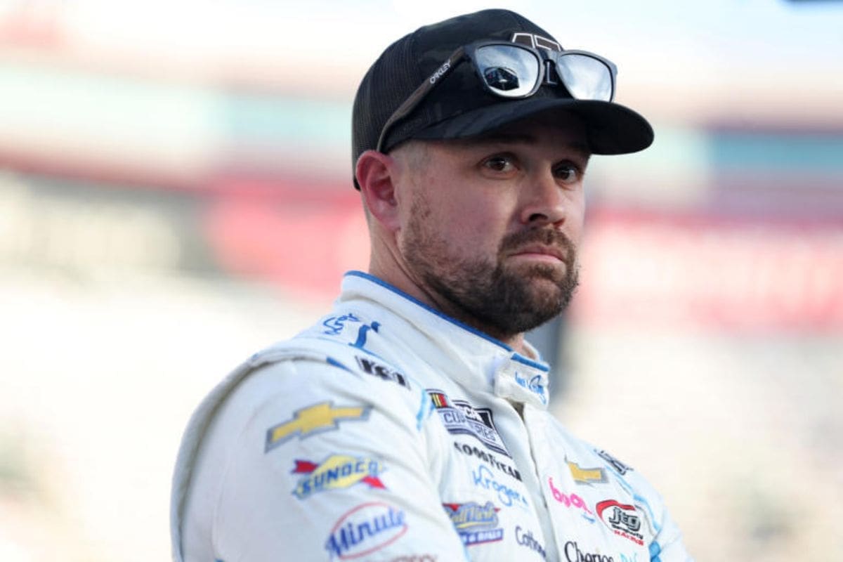 Ricky Stenhouse Jr. Demands Iowa Repave (4)