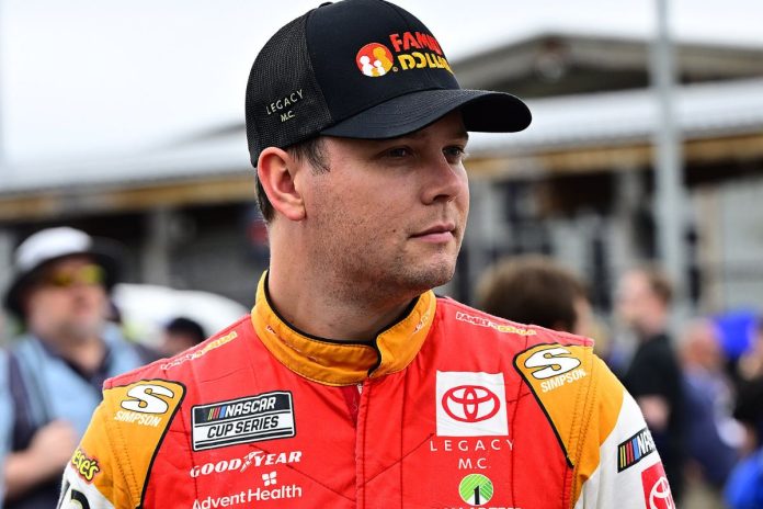 Erik Jones Urges NASCAR Community to Hang Tight 2