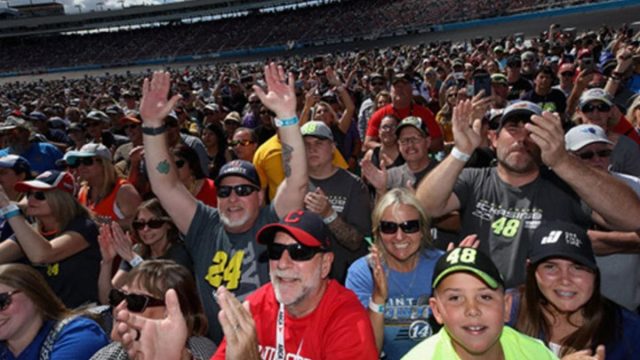 Denny Hamlin Destroys Busch’s Playoff Hopes 3