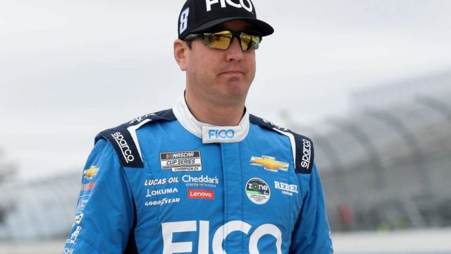 Kyle Busch Points Fingers at Himself 3