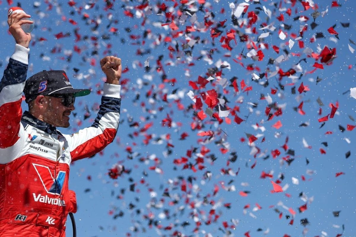 Kyle Larson Wins at Sonoma