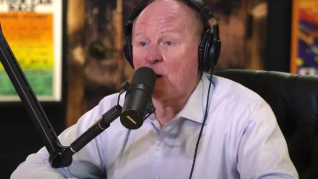 Larry McReynolds Criticizes Logano