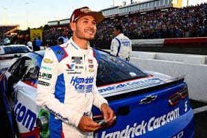 Kyle Larson Disrupts NASCAR: Spotters Clash and Strategy Chaos