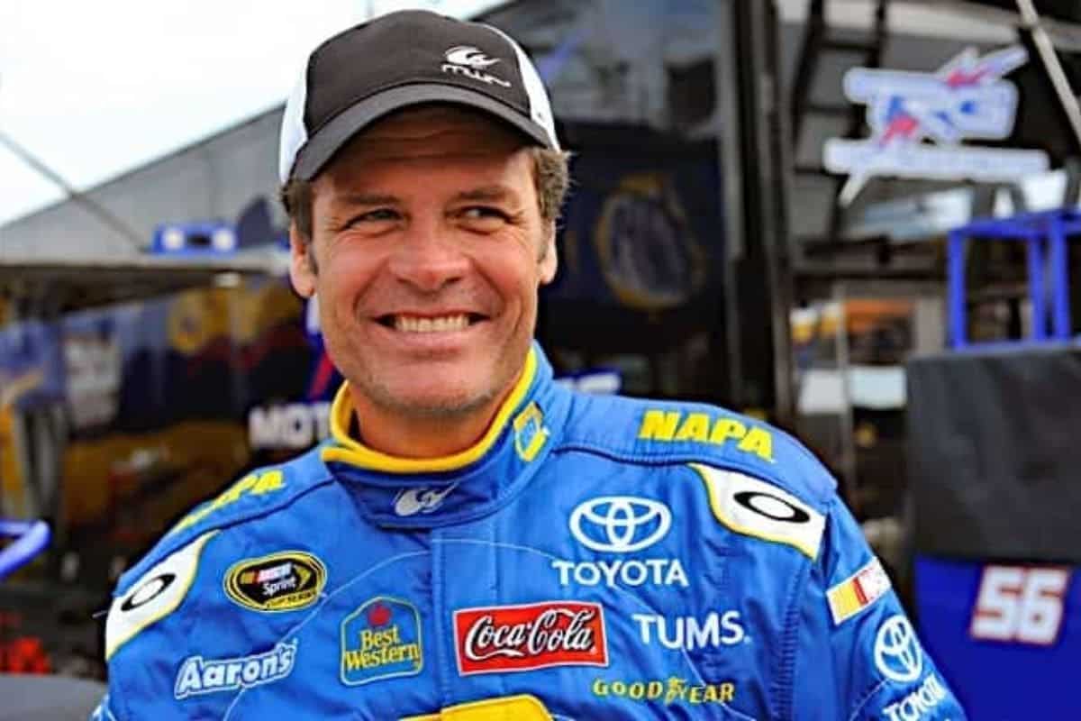 NASCAR Fans Slam Michael Waltrip"s Call