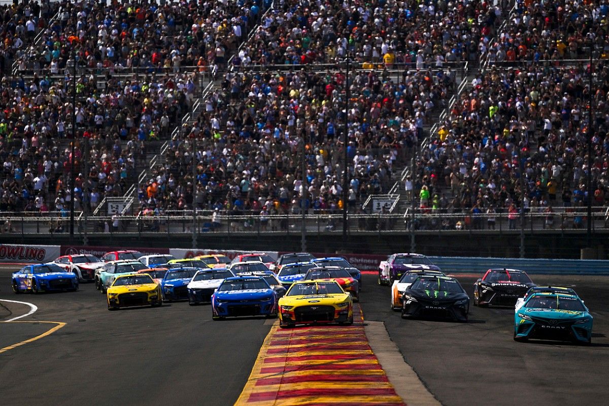 NASCAR's Billion-Dollar TV Deal (1)