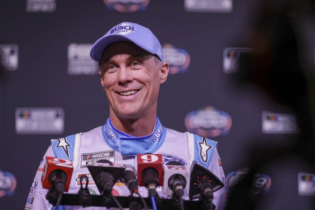 Kevin Harvick Picks Martin Truex Jr. as Strong Contender 2