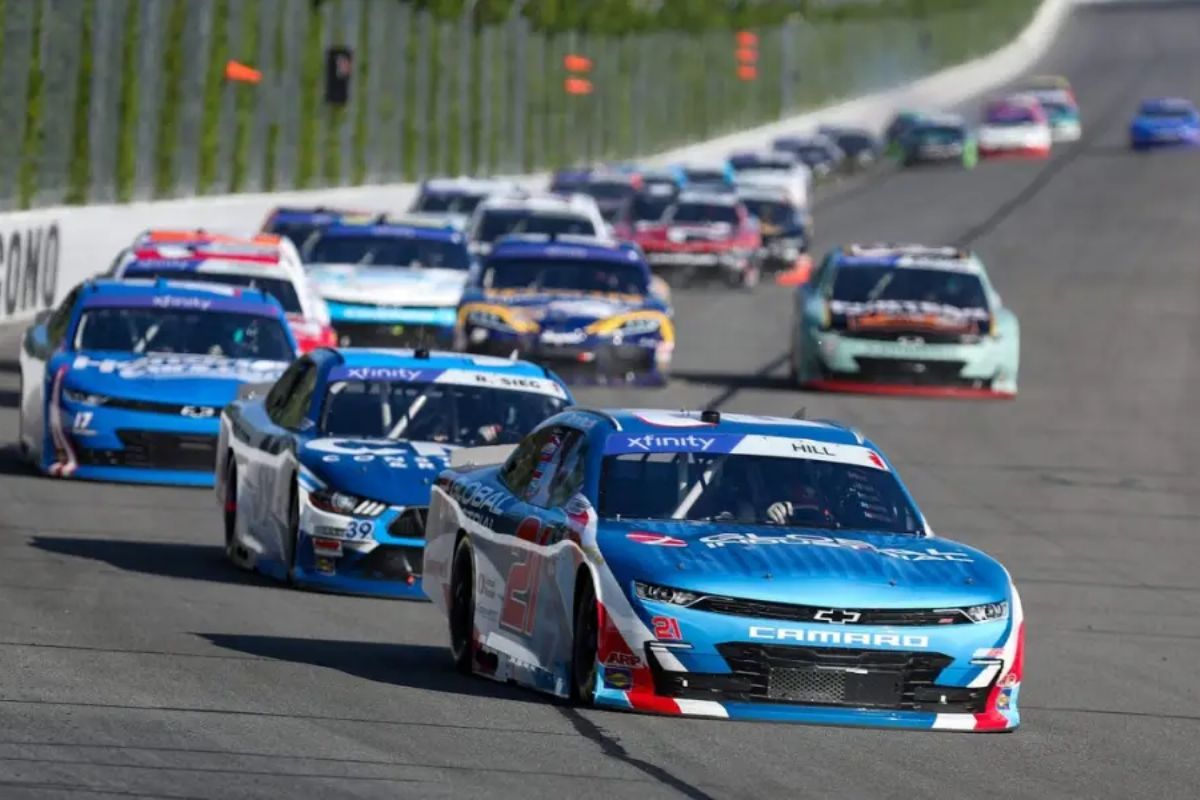 Denny Hamlin Outshines Kyle Larson in Top Spot Battle"