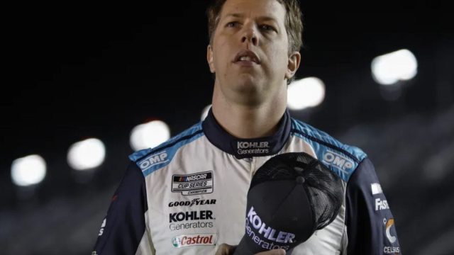 Fans Support Brad Keselowski1