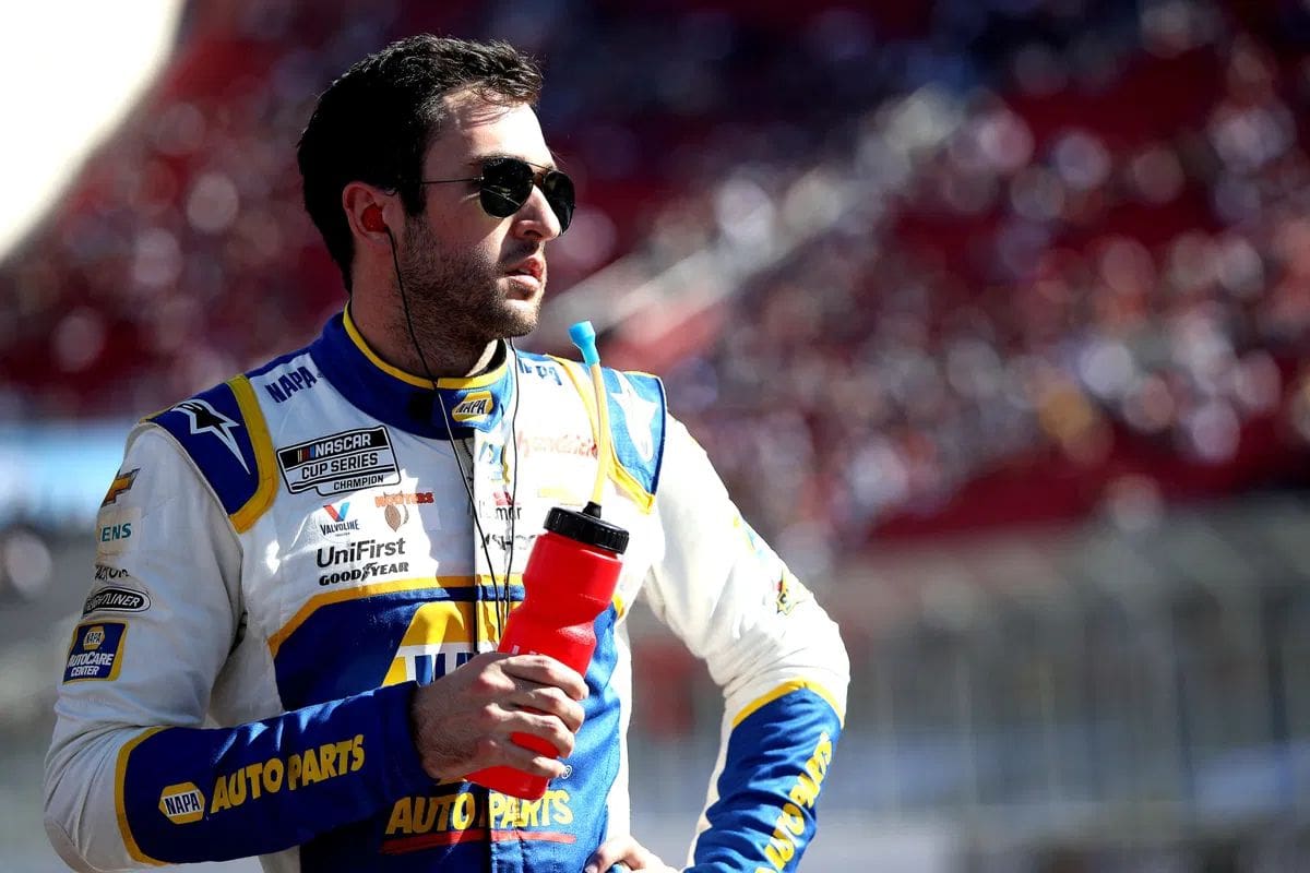 Chase Elliott Opens Up About Title Race Mistakes 3