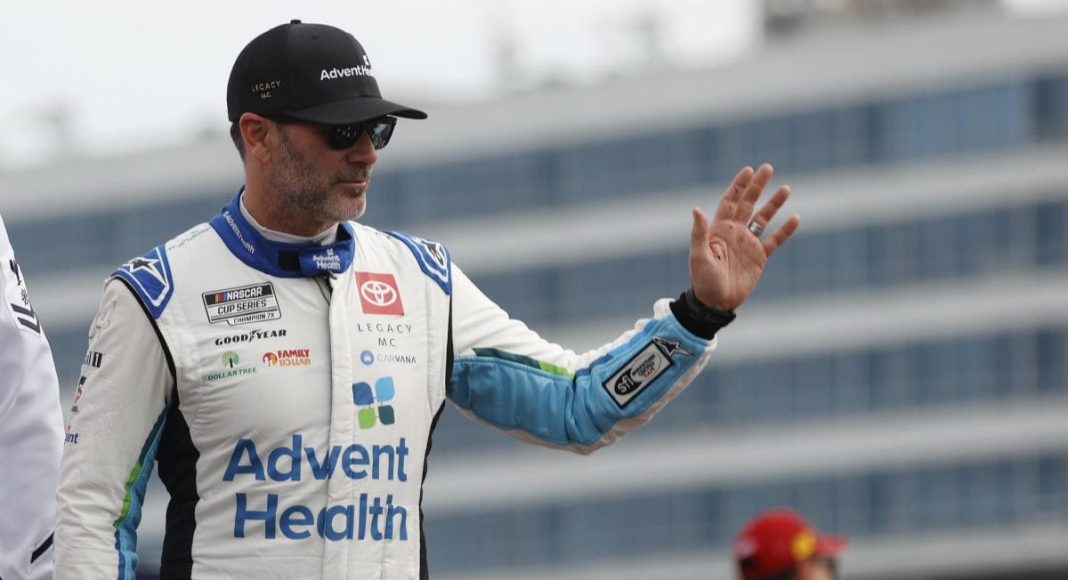 NASCAR Insider Criticizes Jimmie Johnson’s Tough Year 2