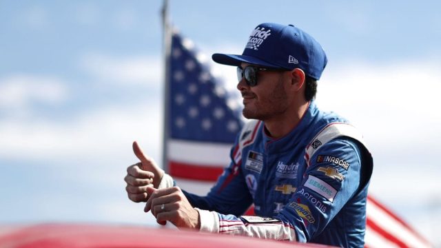 Kyle Larson Faces a Shocking Crash 1