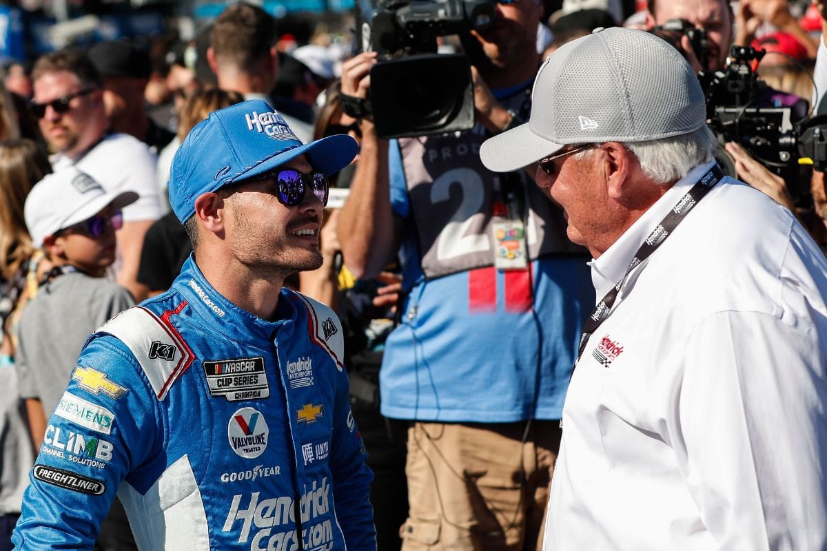 Rick Hendrick Overlooks Kyle Larson1
