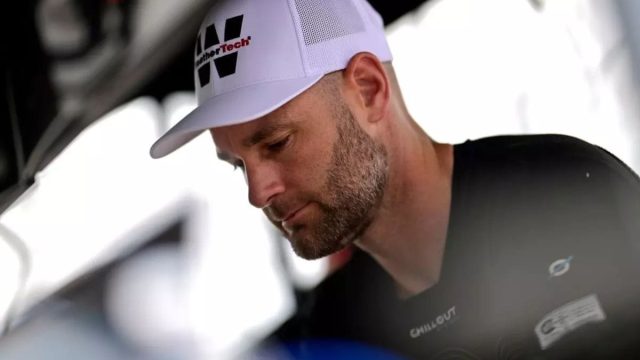 Van Gisbergen Faces Last Place Finish