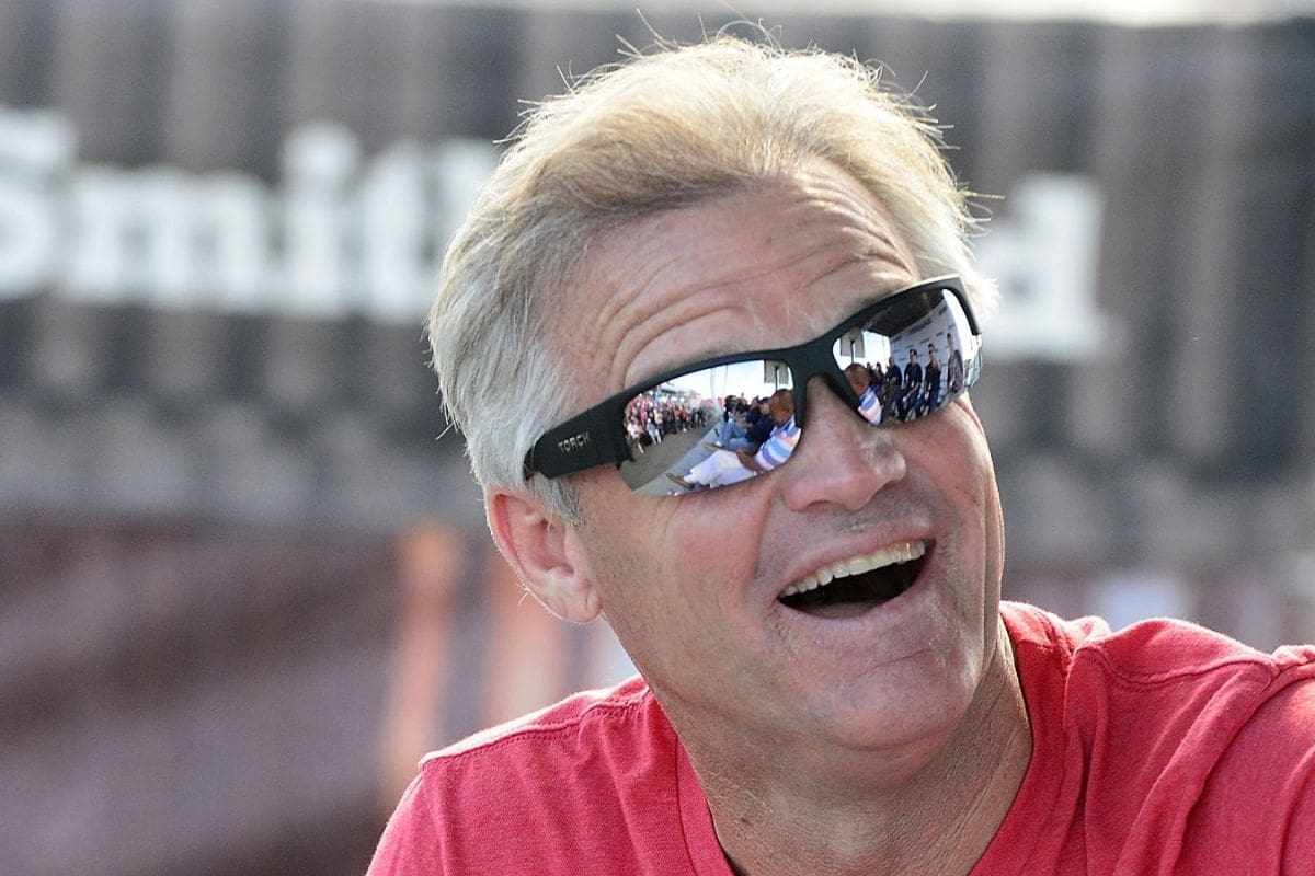 Kenny Wallace Calls Out Negative NASCAR Fans 3